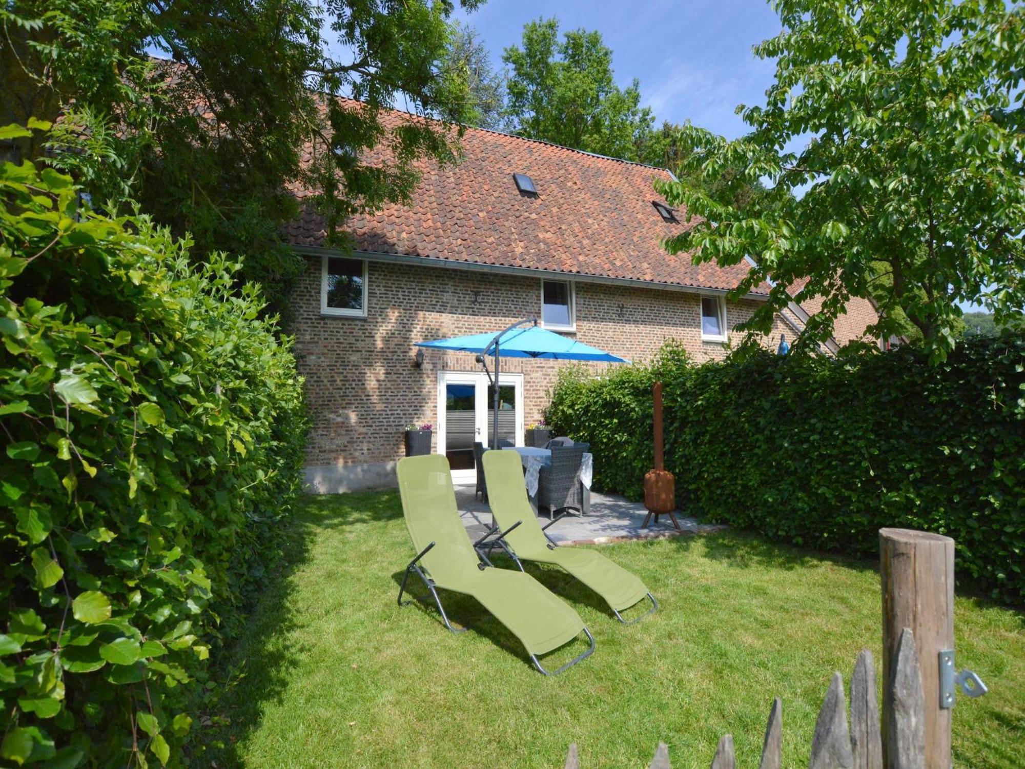 Stunning Holiday Home Near Forest In スレナーケン エクステリア 写真